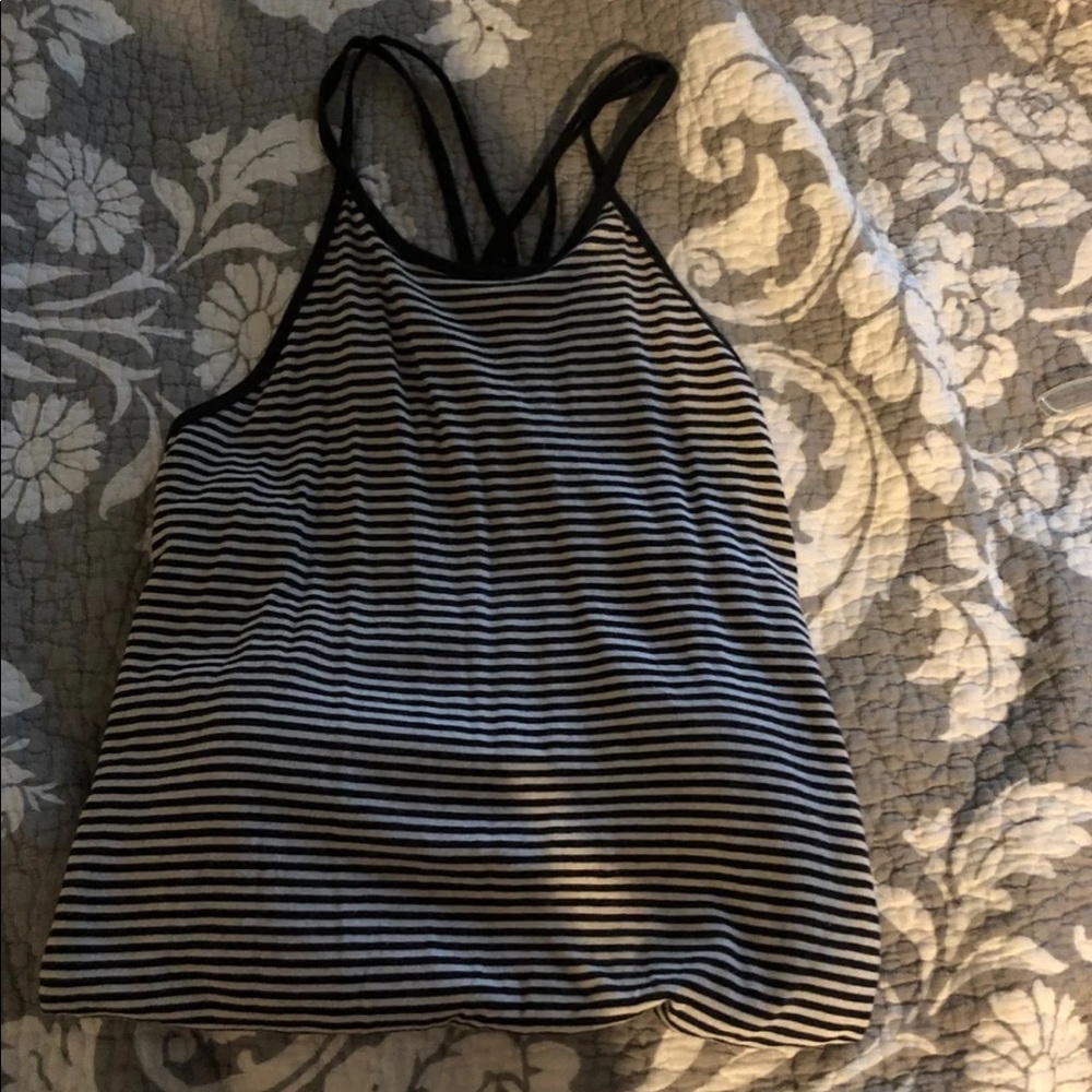 hollister tank